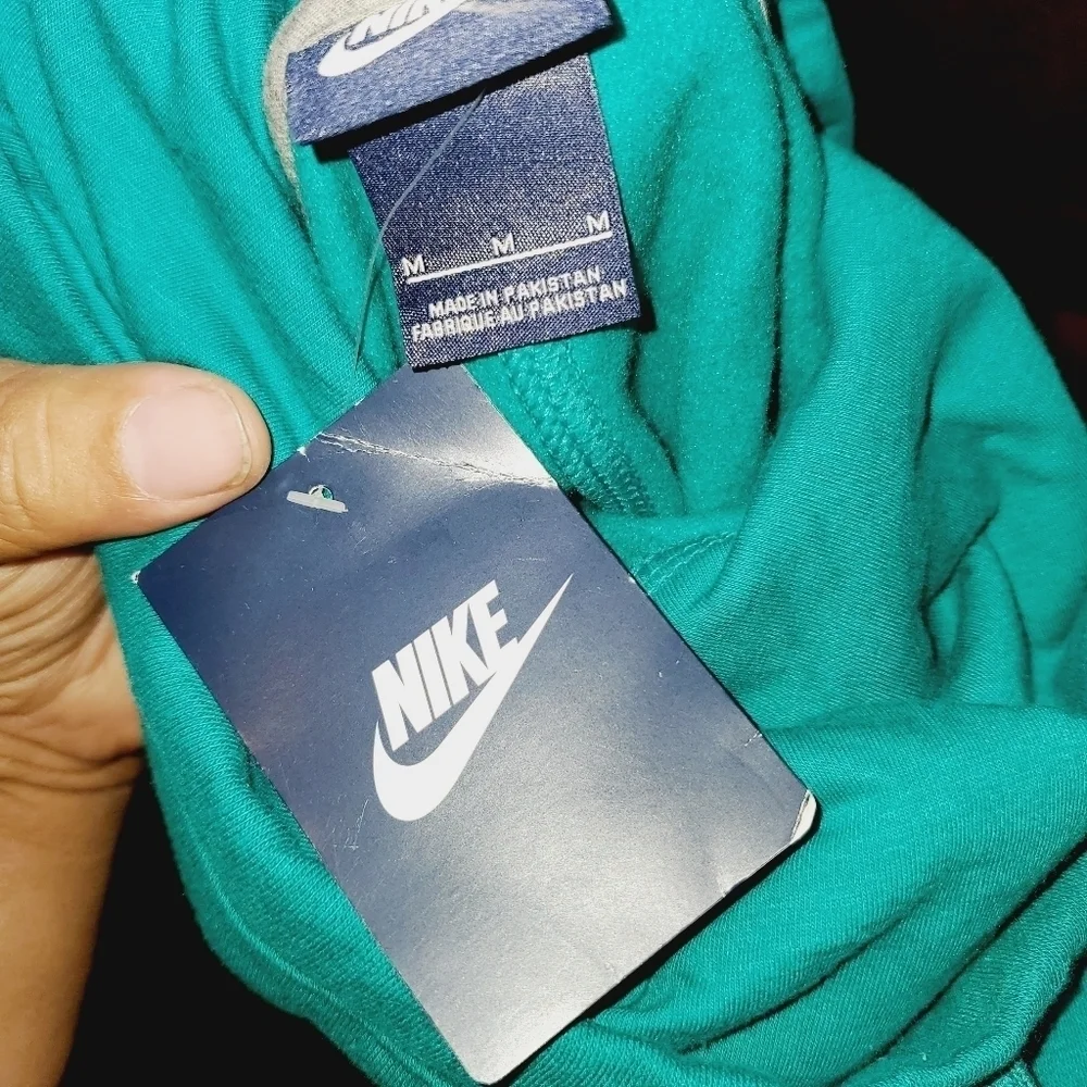 NIKE Short Sleeve Pullover Cowell Neck Sweatshirt - Picture 10 of 11